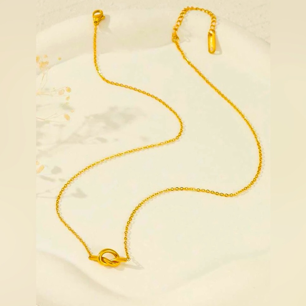 18KT Gold Plated Stainless Steel Knot Minimalist Necklace Pendant